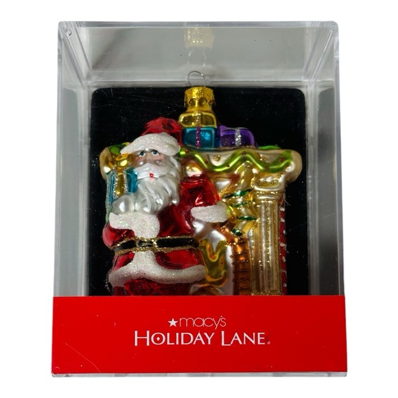 NWOT Macy's Holiday Lane Santa Coming Down The Chimney Ornament - Picture 5 of 12
